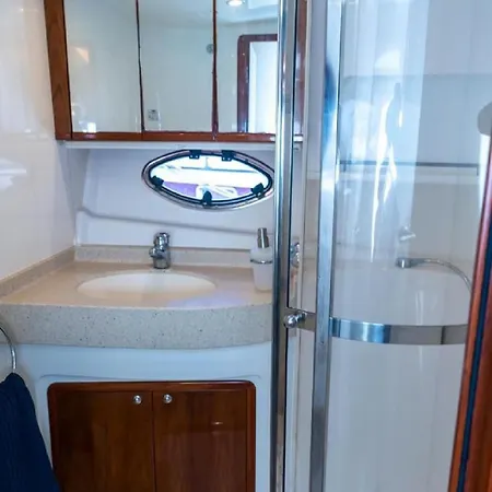 Luxury Yacht Atrevida Πλωτό κατάλυμα *