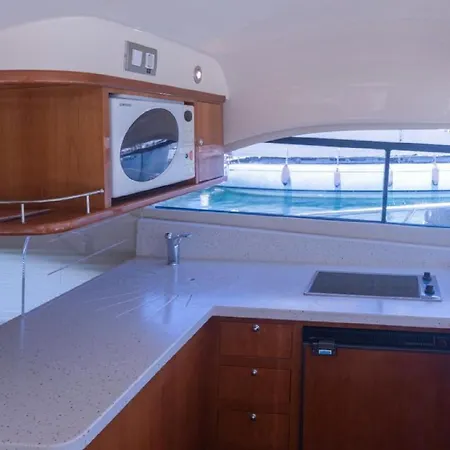 Luxury Yacht Atrevida Πλωτό κατάλυμα *
